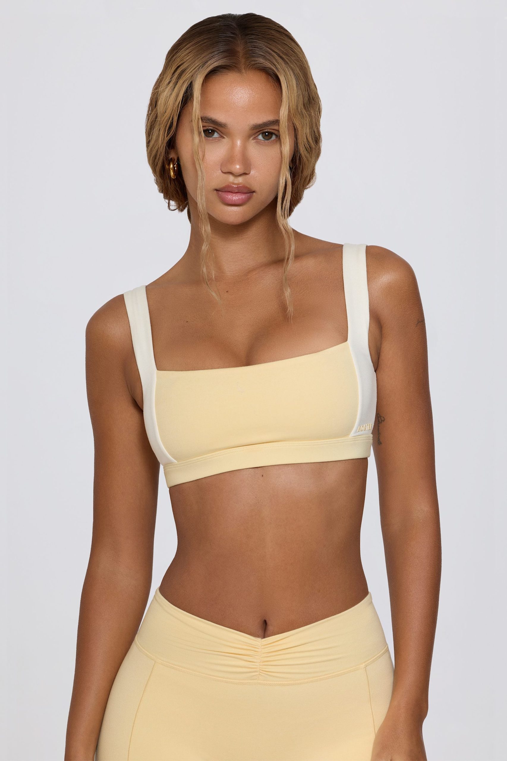 Contrast Sports Bra in Lemon Marl - Image 5